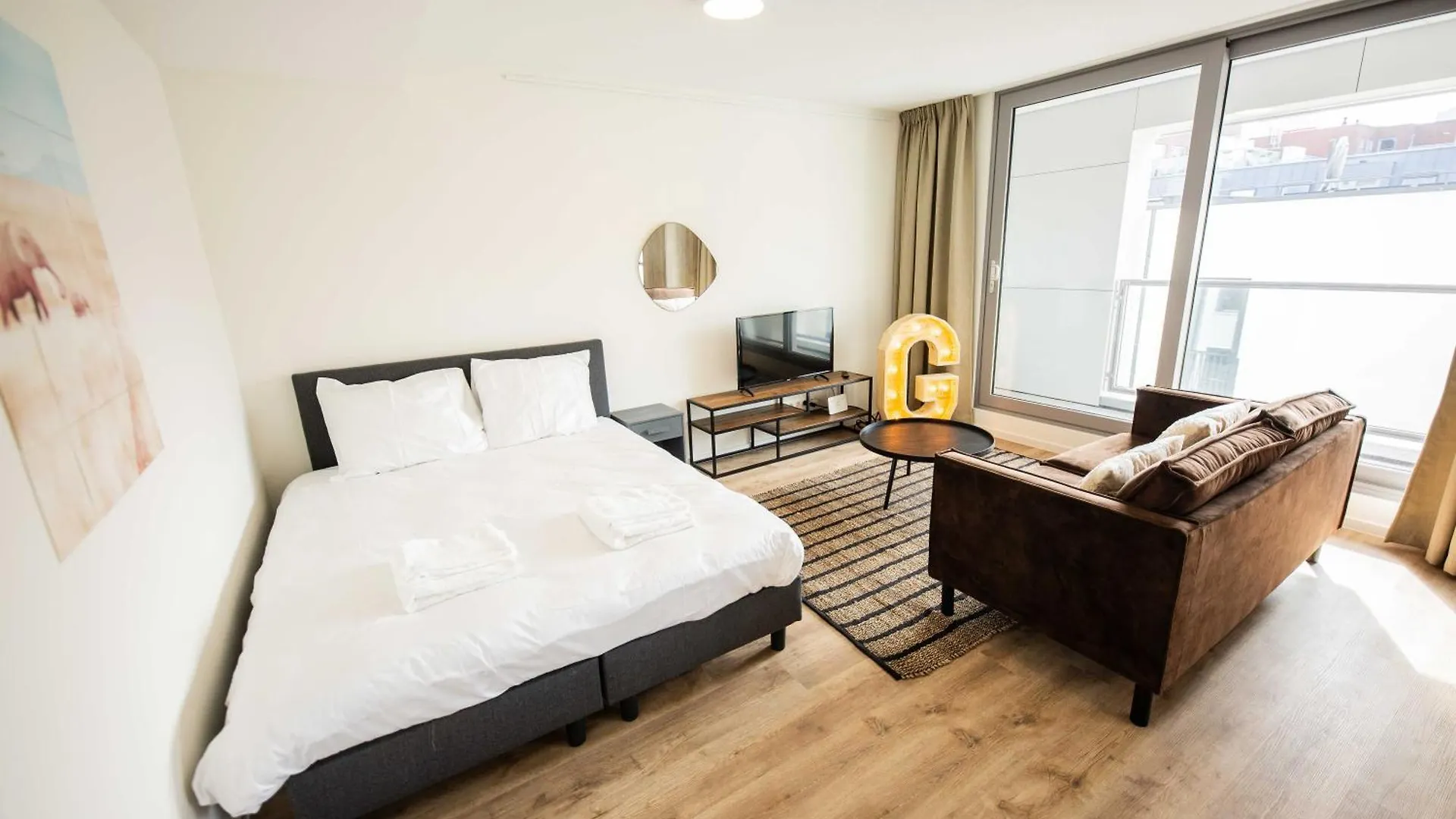 Prins Hendrikkade Rotterdam Aparthotel